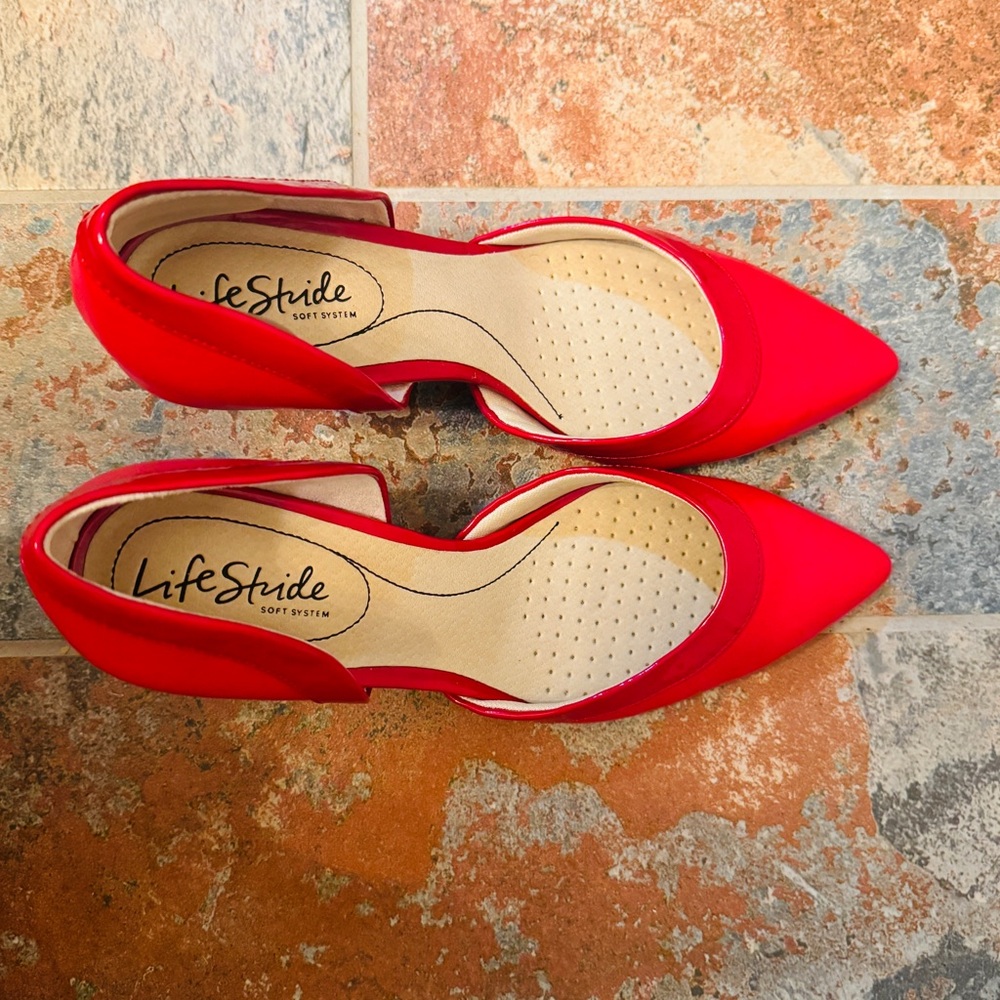 🌹NWOB!!! Festive Life Stride Red Patent Heels Classic Stiletto D’Orsay Pumps! - Picture 14 of 16